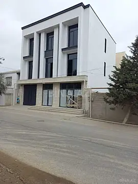 Satılır 6 otaqlı həyət evi 378 m²