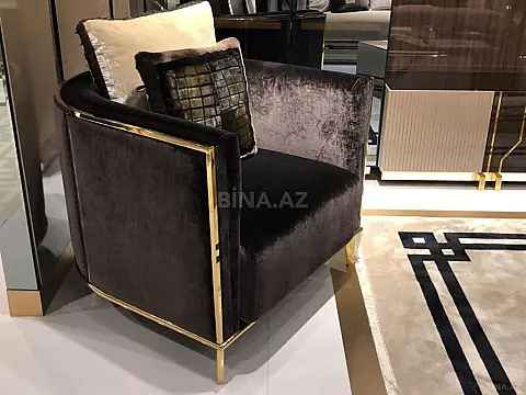 Satılır obyekt 275 m²