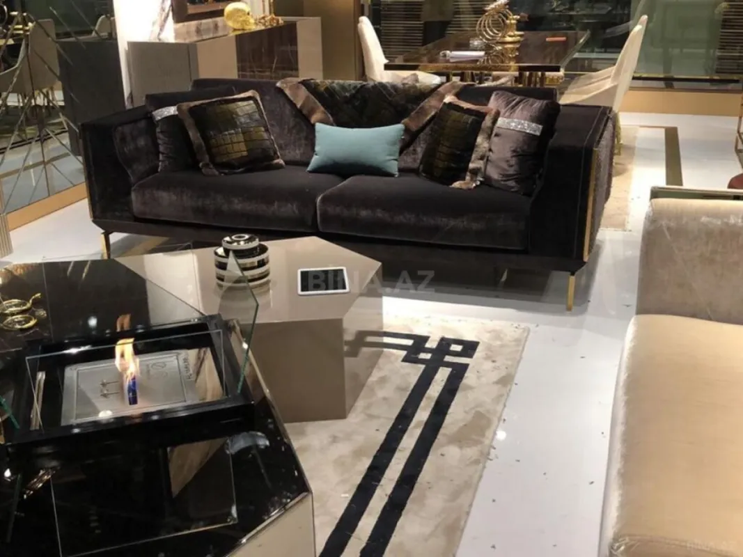 Satılır obyekt 275 m²