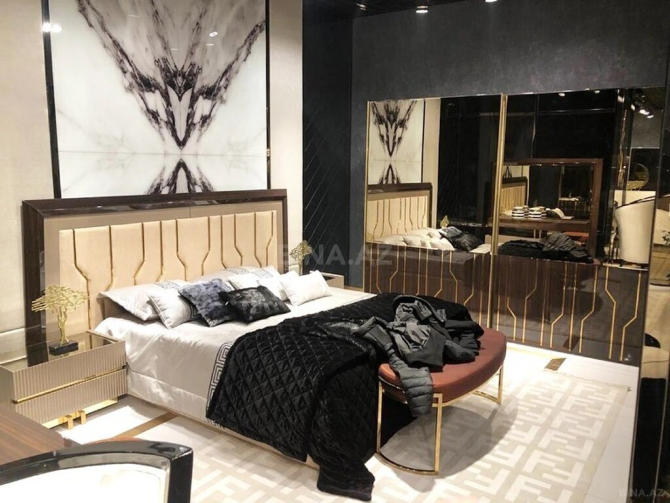 Satılır obyekt 275 m²