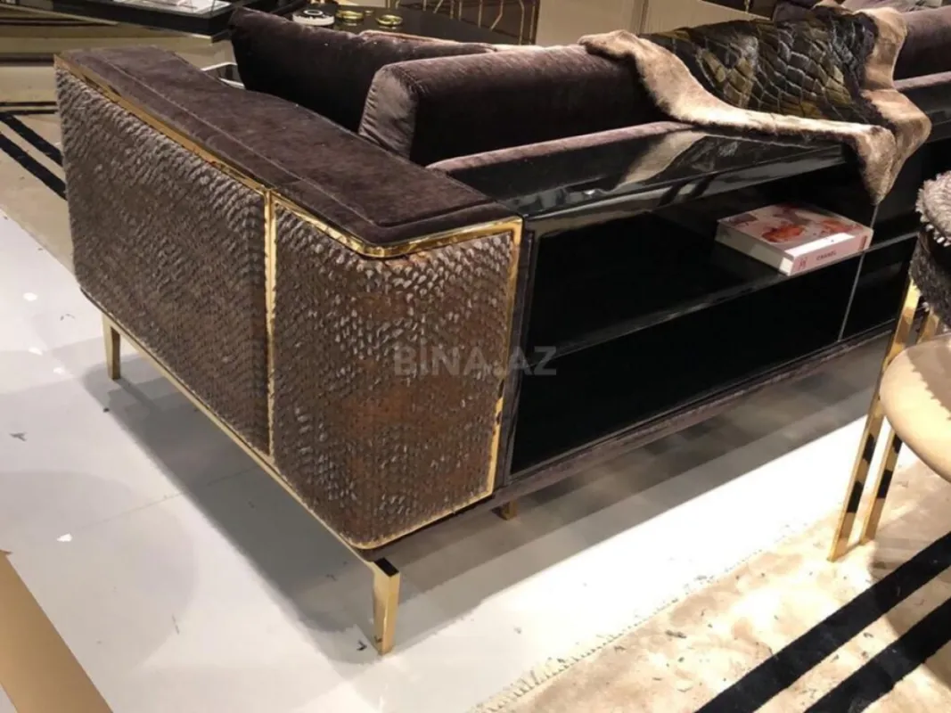 Satılır obyekt 275 m²