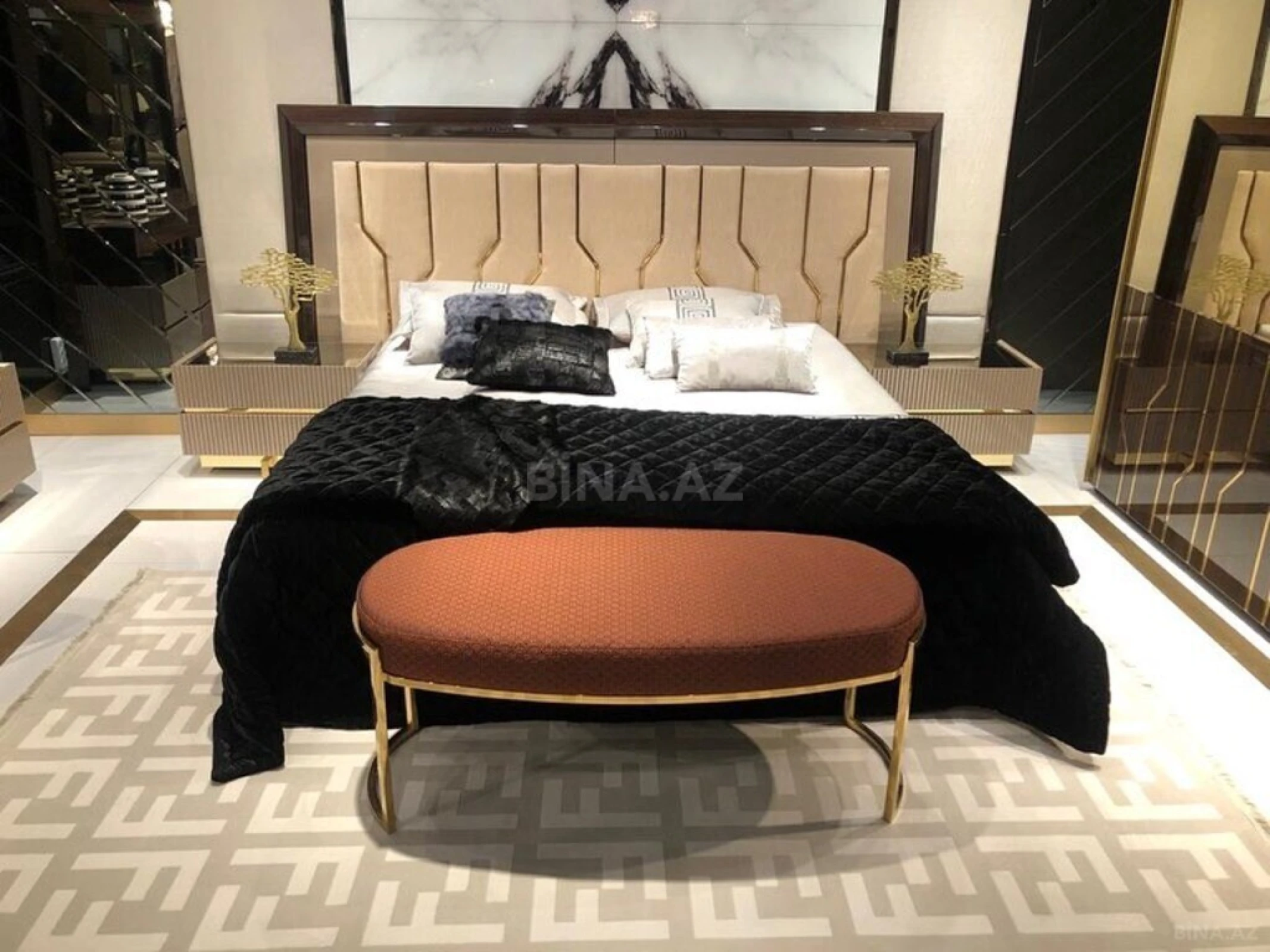 Satılır obyekt 275 m²