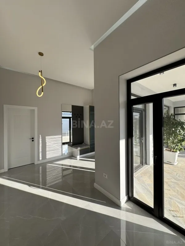 Satılır 4 otaqlı həyət evi 220 m²