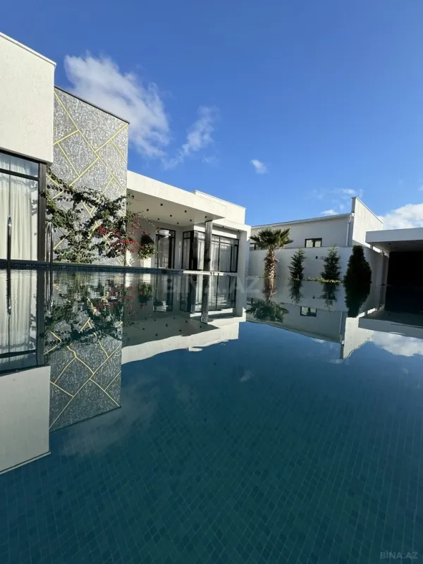 Satılır 4 otaqlı həyət evi 220 m²