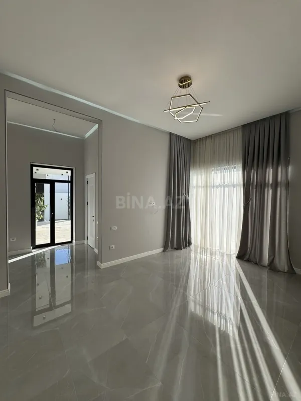 Satılır 4 otaqlı həyət evi 220 m²