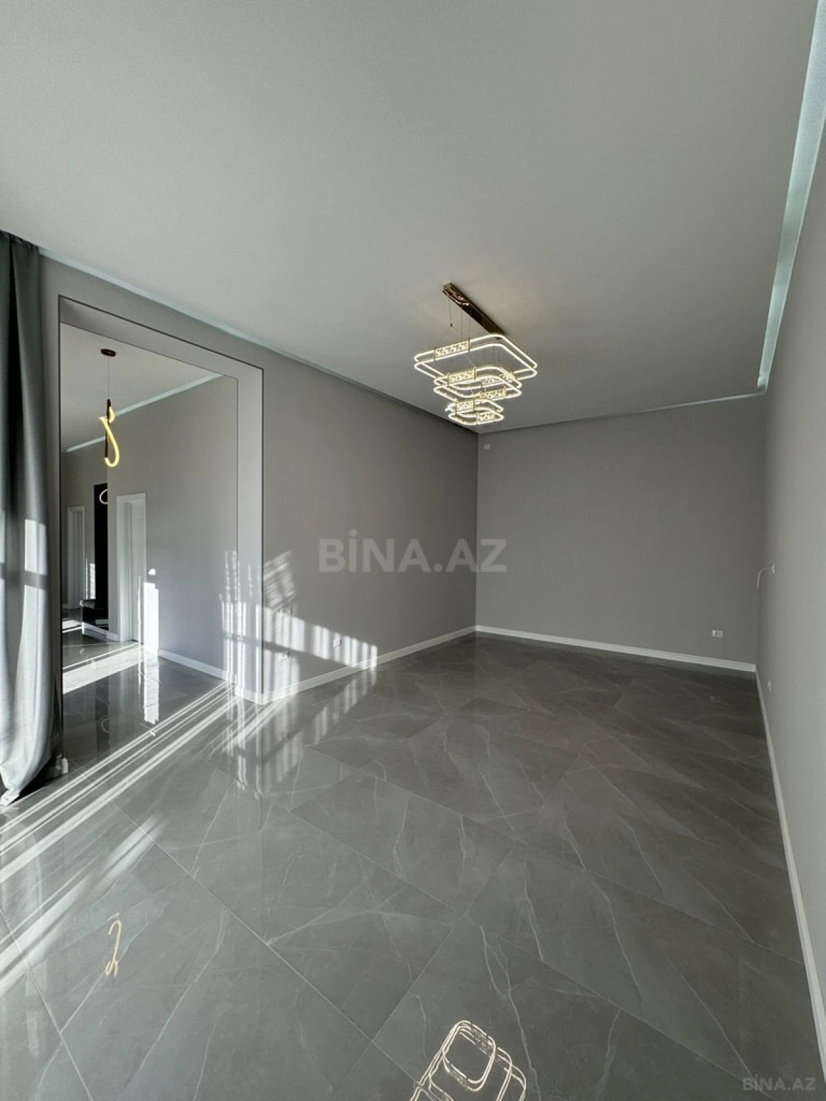Satılır 4 otaqlı həyət evi 220 m²