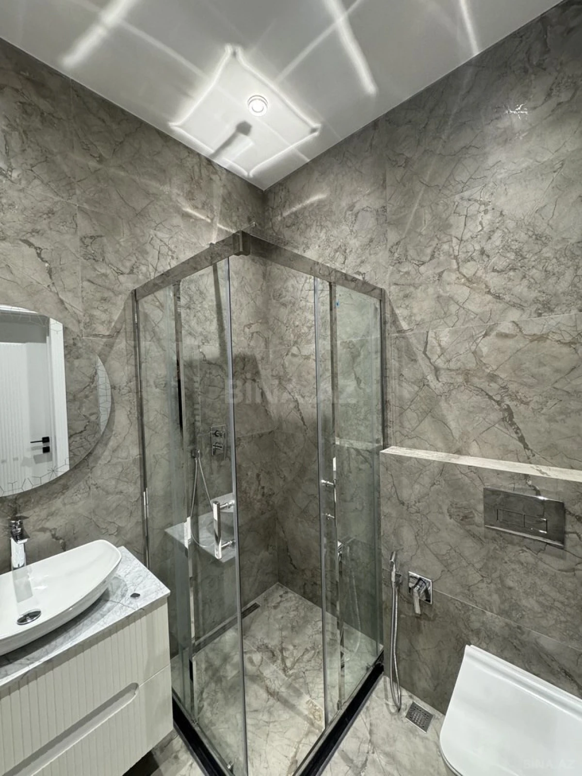 Satılır 4 otaqlı həyət evi 220 m²