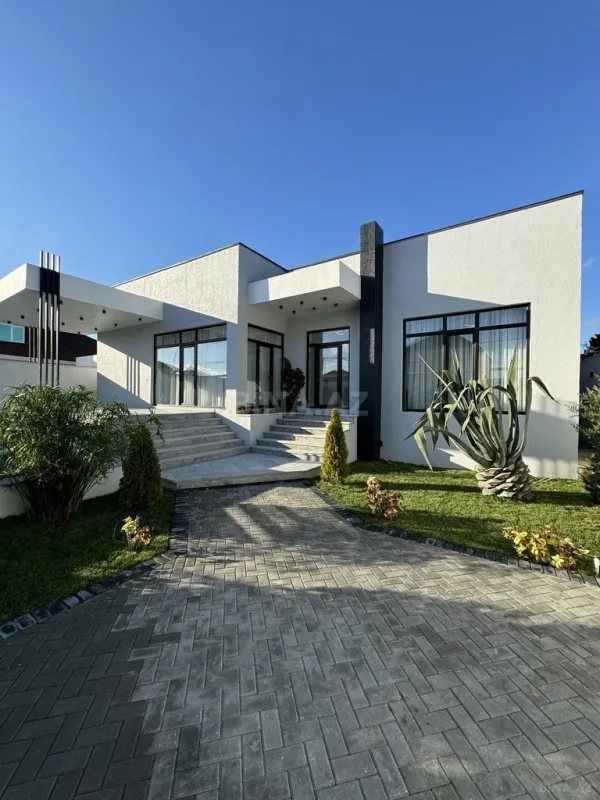 Satılır 4 otaqlı həyət evi 140 m²