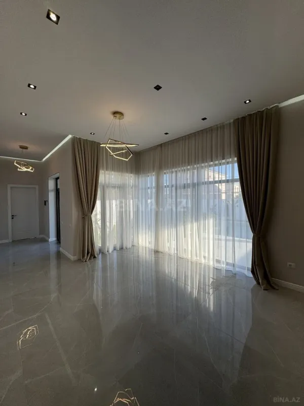 Satılır 4 otaqlı həyət evi 140 m²
