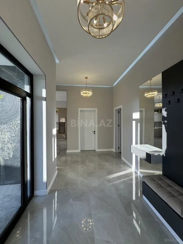 Satılır 4 otaqlı həyət evi 220 m²