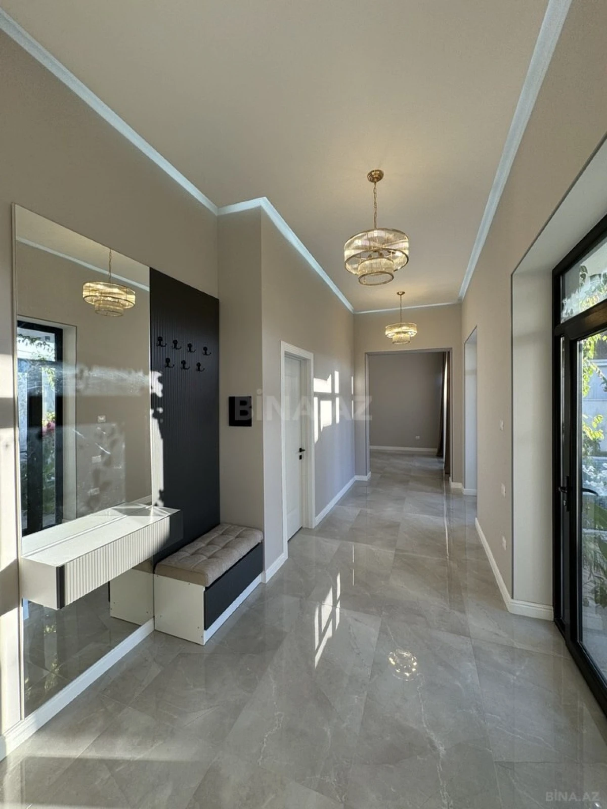 Satılır 4 otaqlı həyət evi 220 m²