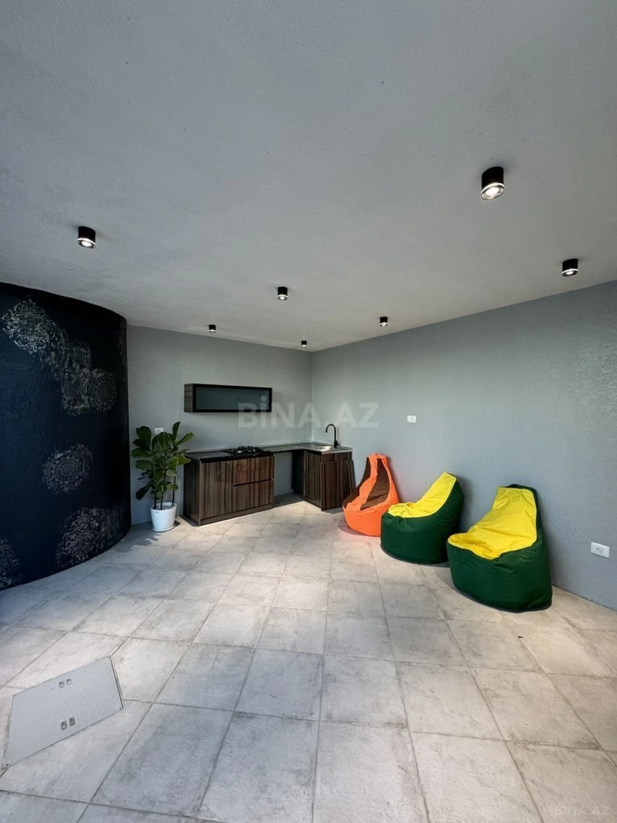 Satılır 4 otaqlı həyət evi 220 m²