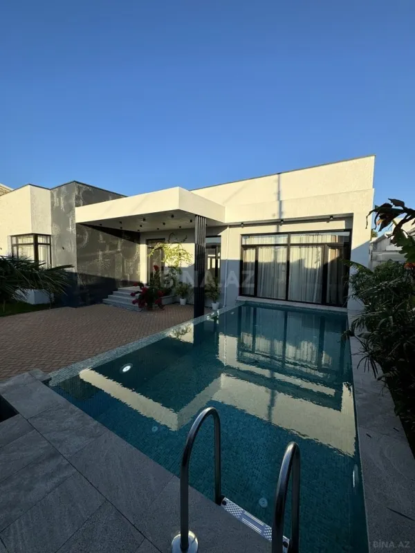 Satılır 4 otaqlı həyət evi 220 m²