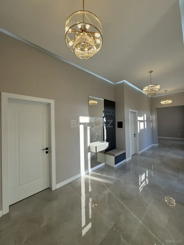 Satılır 4 otaqlı həyət evi 220 m²