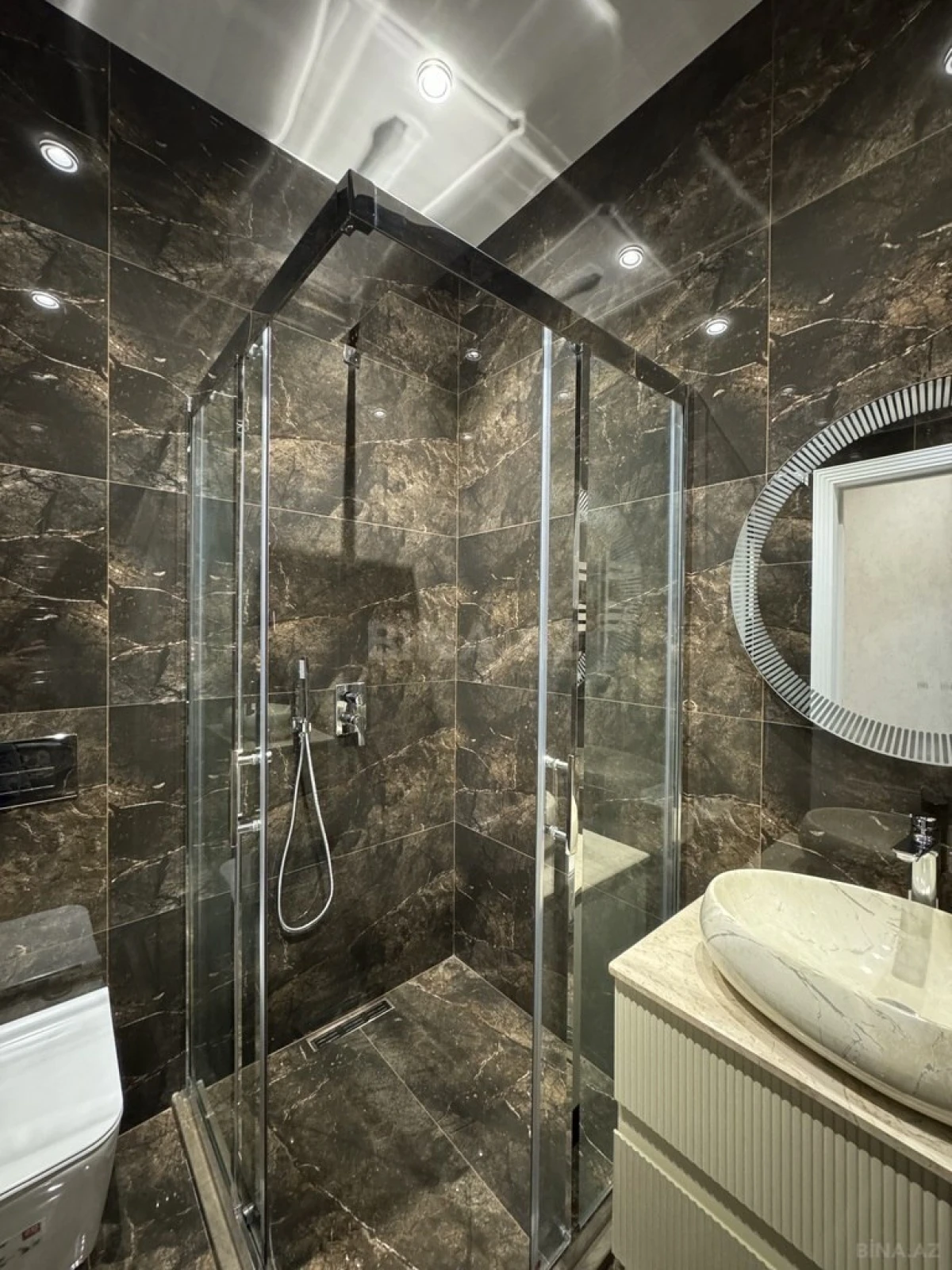 Satılır 4 otaqlı həyət evi 220 m²