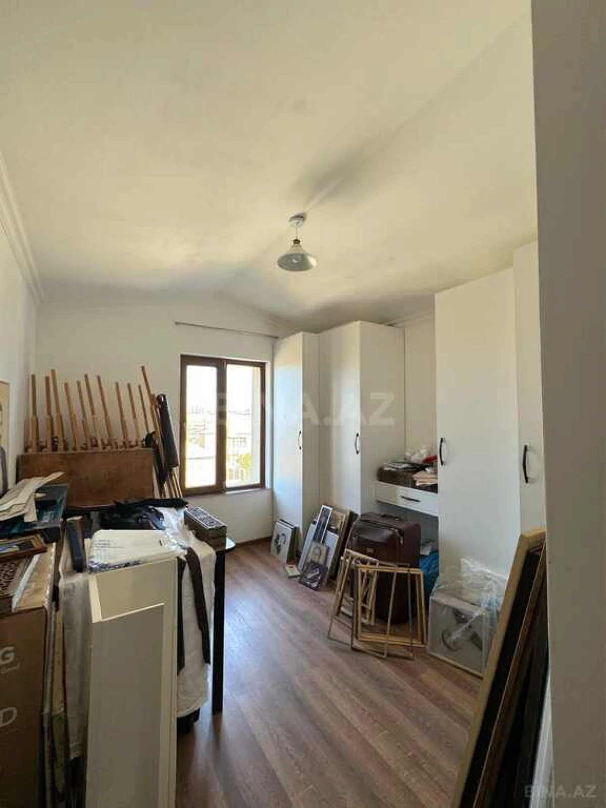 Satılır 9 otaqlı həyət evi 220 m²