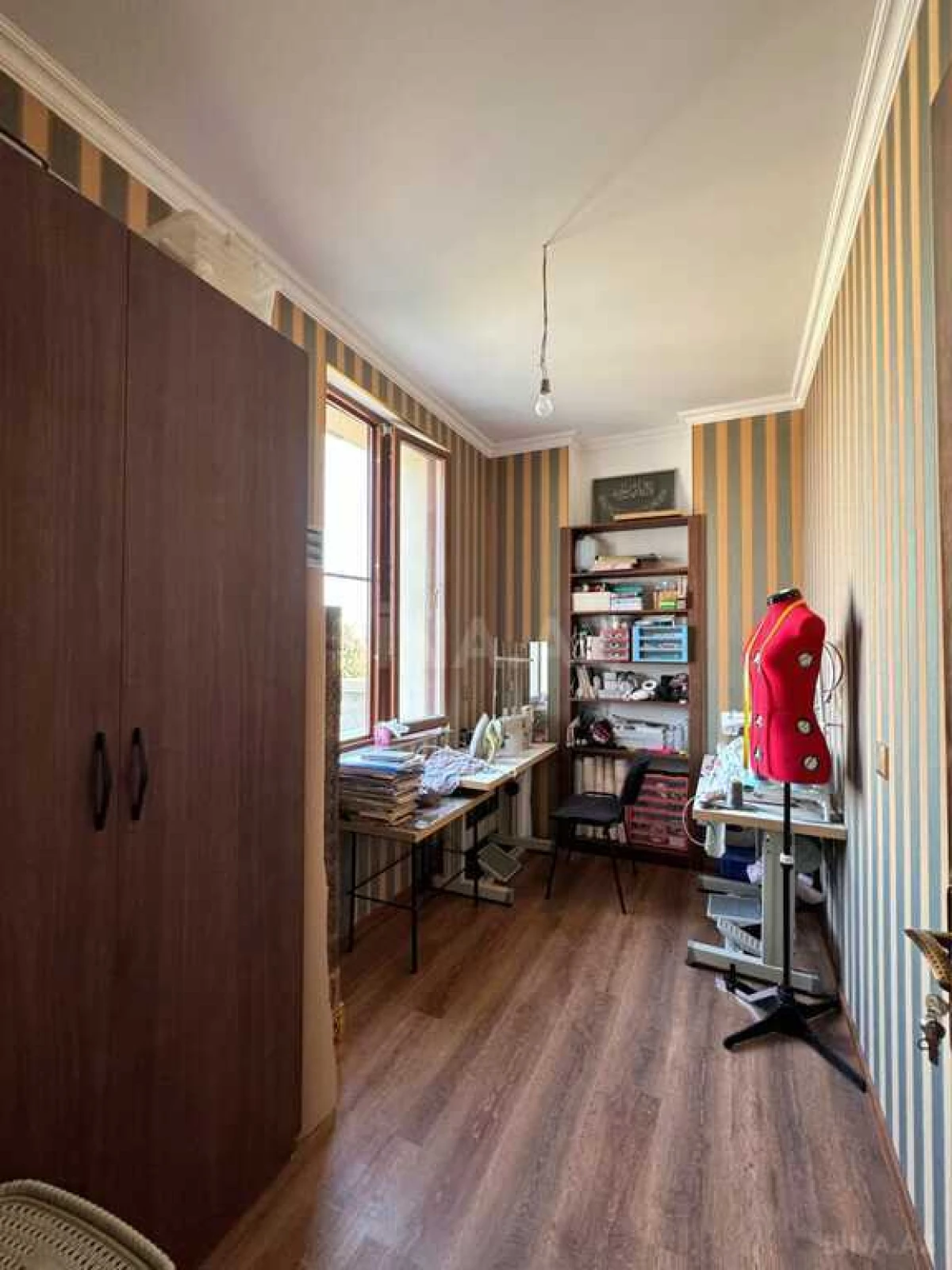 Satılır 9 otaqlı həyət evi 220 m²