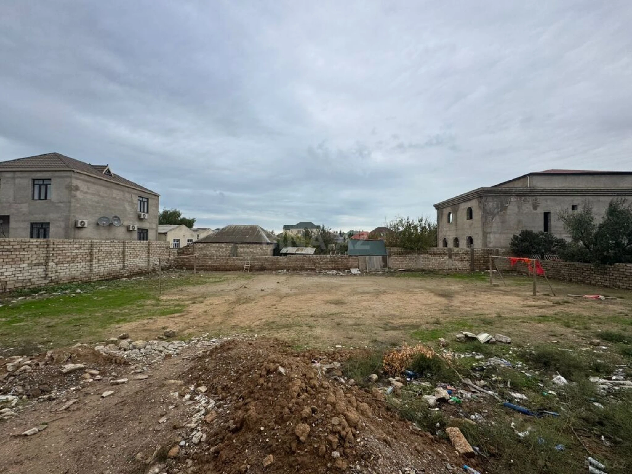 Satılır torpaq sahəsi 12 m²