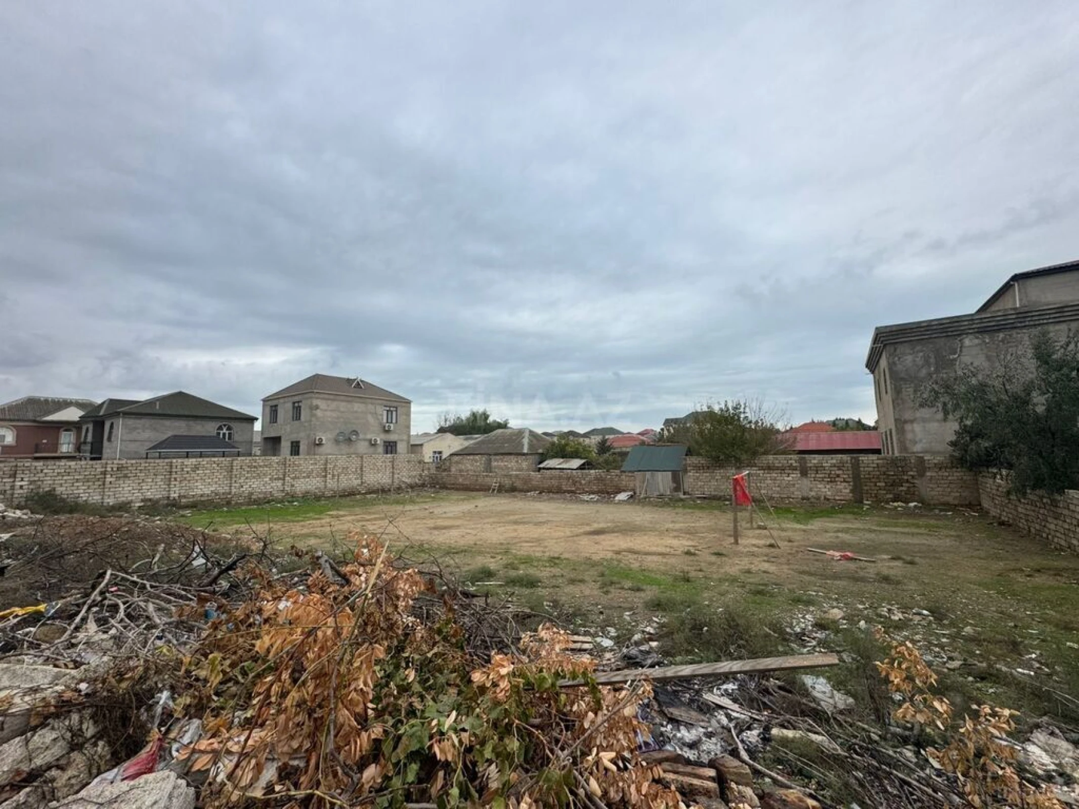 Satılır torpaq sahəsi 12 m²