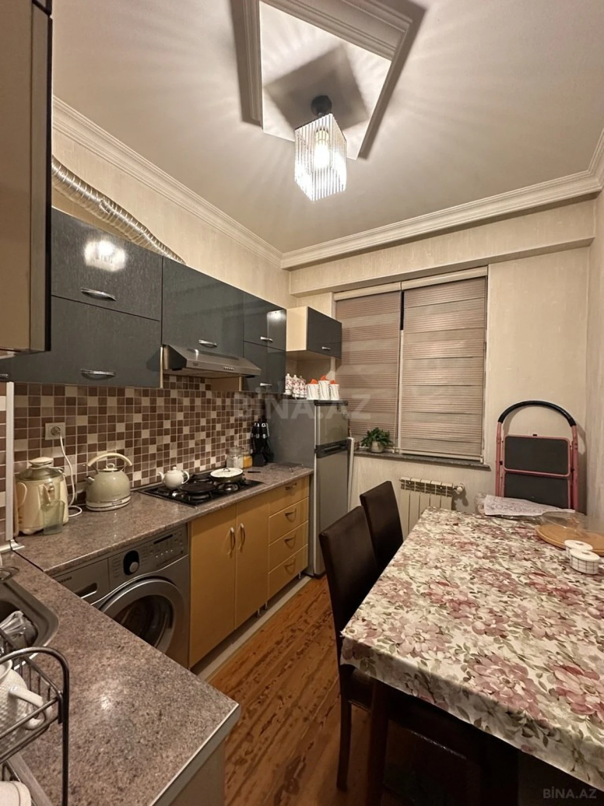 Satılır 2 otaqlı mənzil 76 m²