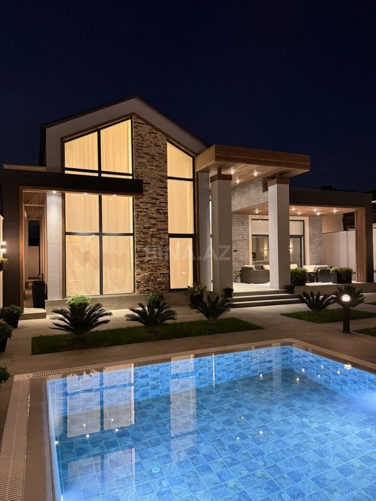 Satılır 4 otaqlı həyət evi 220 m²