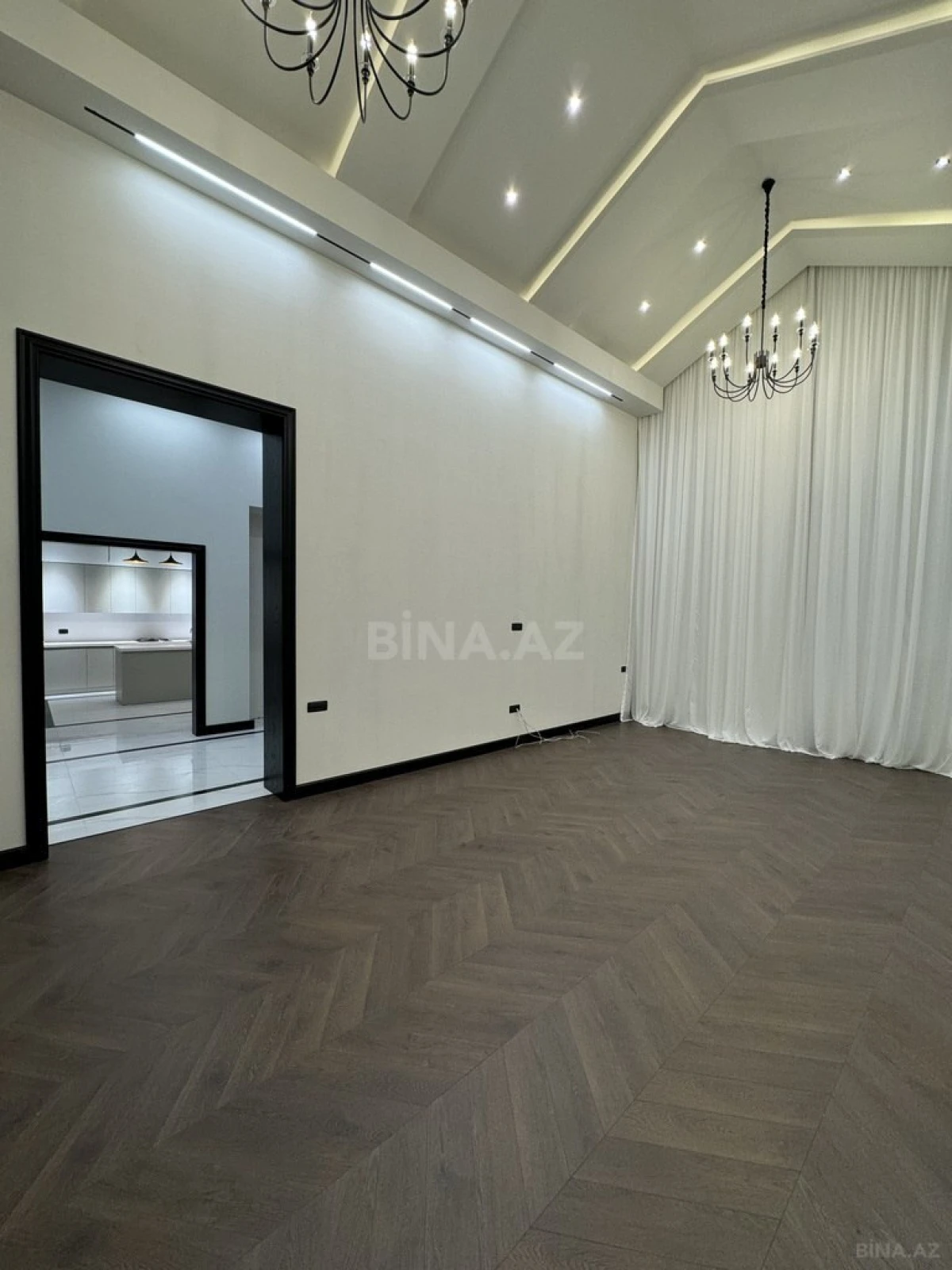 Satılır 4 otaqlı həyət evi 220 m²