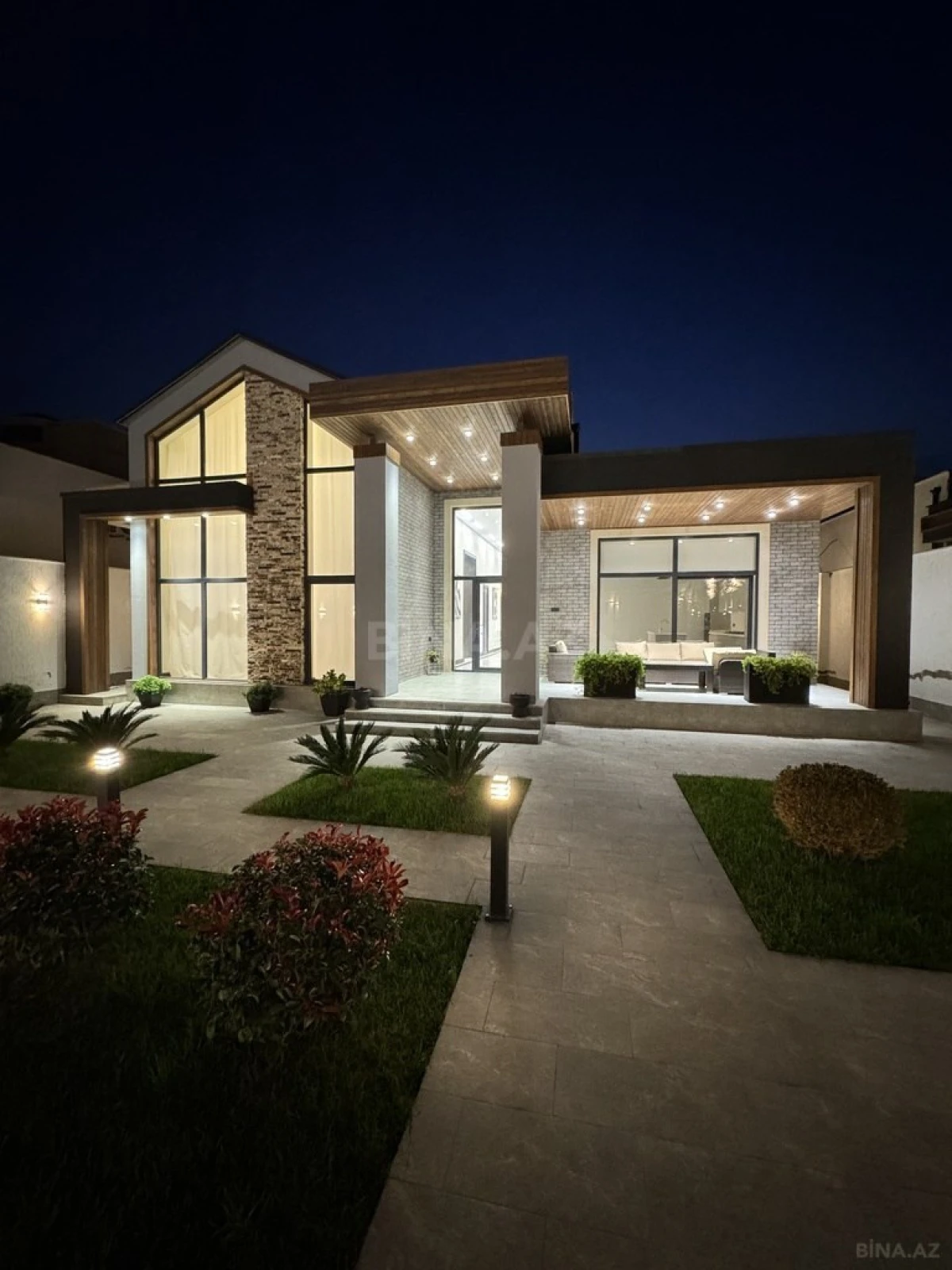 Satılır 4 otaqlı həyət evi 220 m²