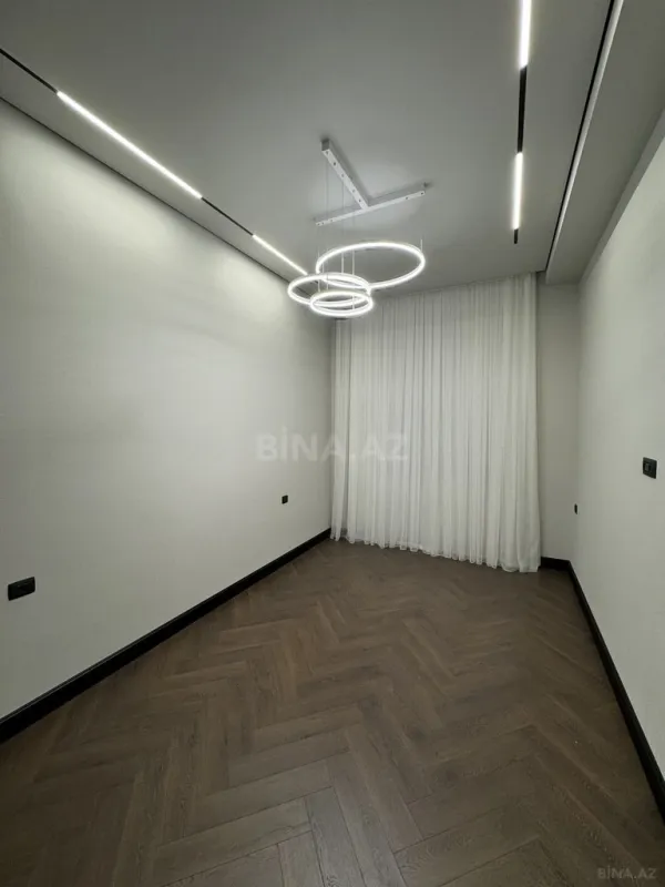 Satılır 4 otaqlı həyət evi 220 m²