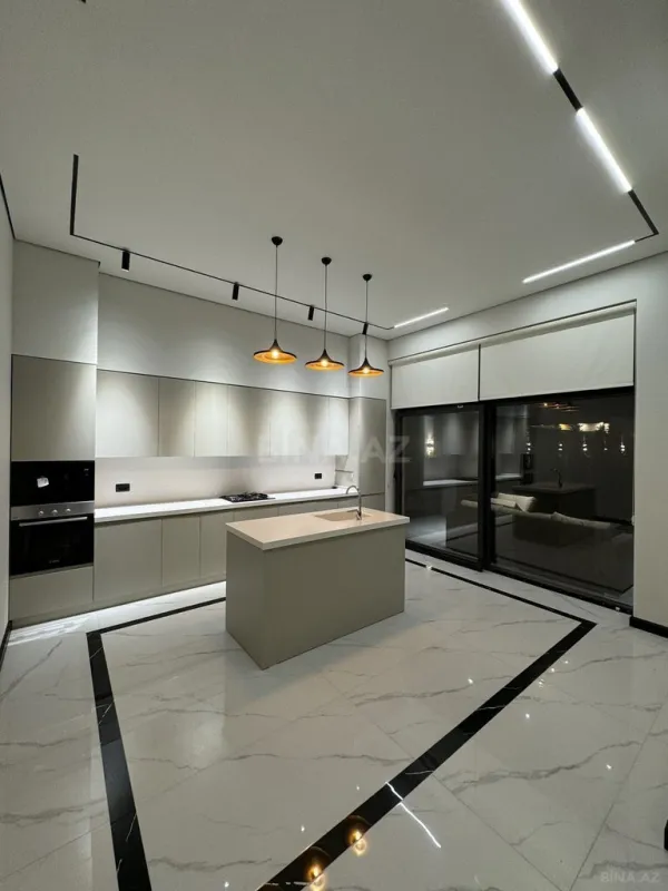 Satılır 4 otaqlı həyət evi 220 m²