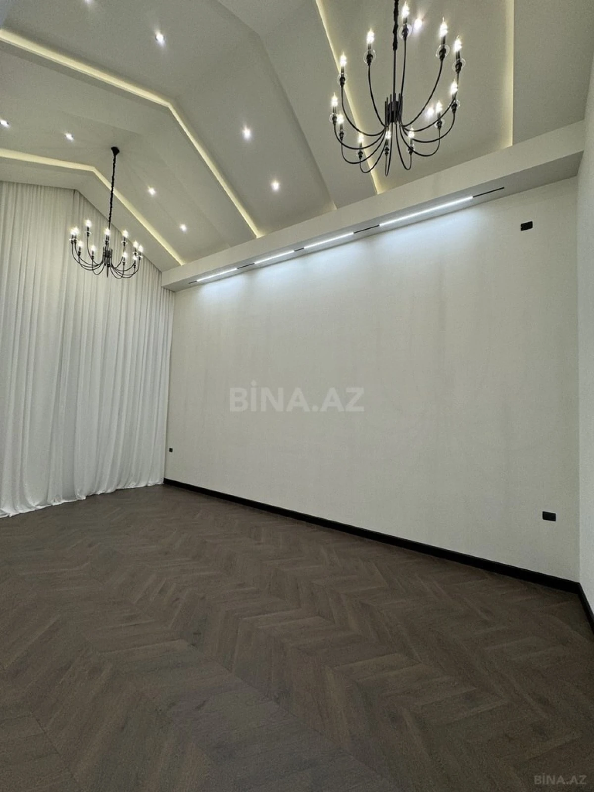 Satılır 4 otaqlı həyət evi 220 m²
