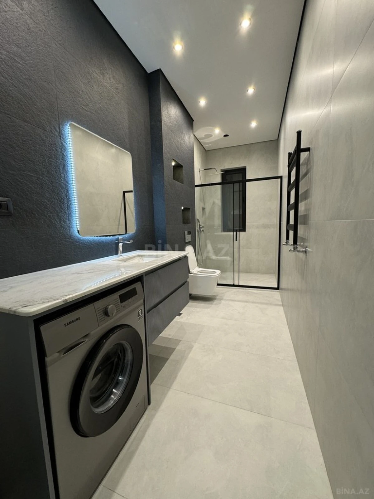 Satılır 4 otaqlı həyət evi 220 m²