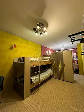 Satılır 3 otaqlı mənzil 138 m²