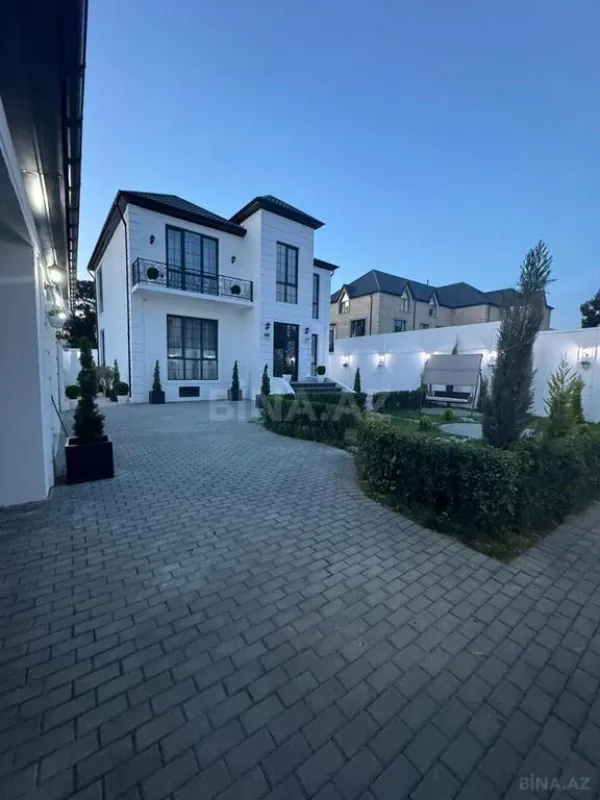 Satılır 5 otaqlı həyət evi 350 m²
