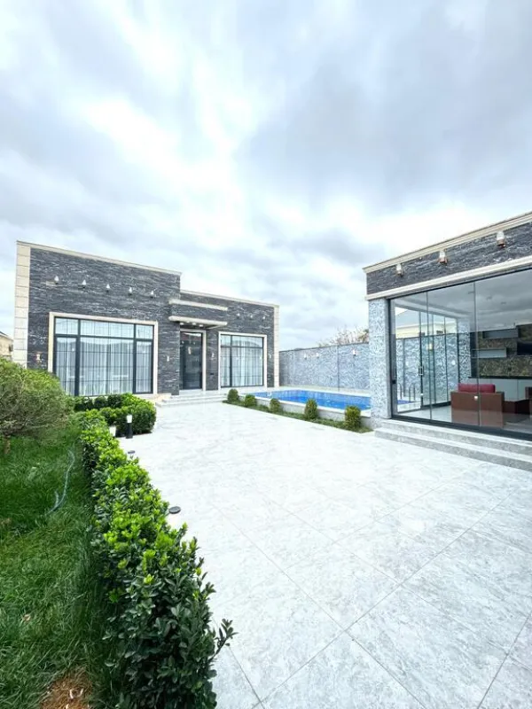 Satılır 4 otaqlı həyət evi 200 m²