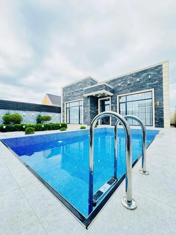 Satılır 4 otaqlı həyət evi 200 m²