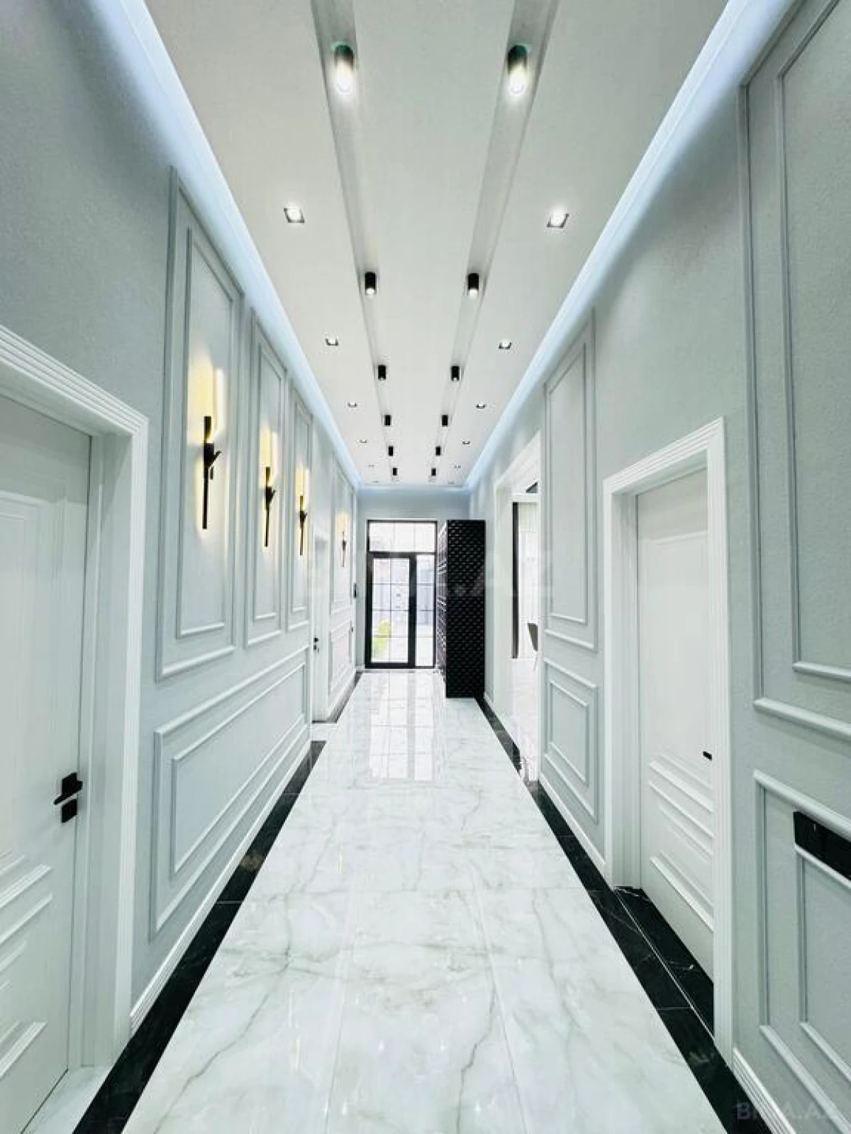 Satılır 4 otaqlı həyət evi 200 m²