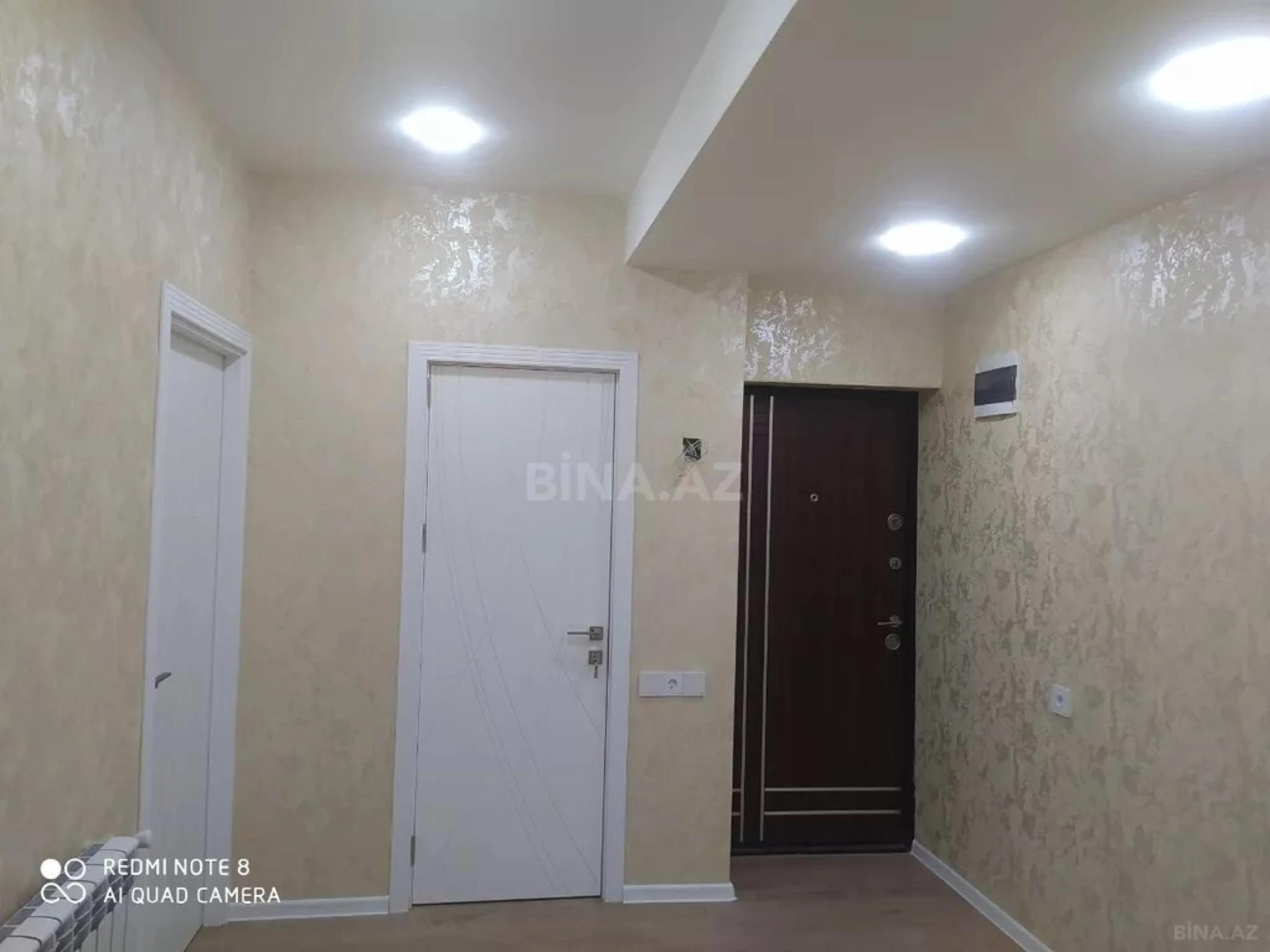 Satılır 3 otaqlı mənzil 76 m²