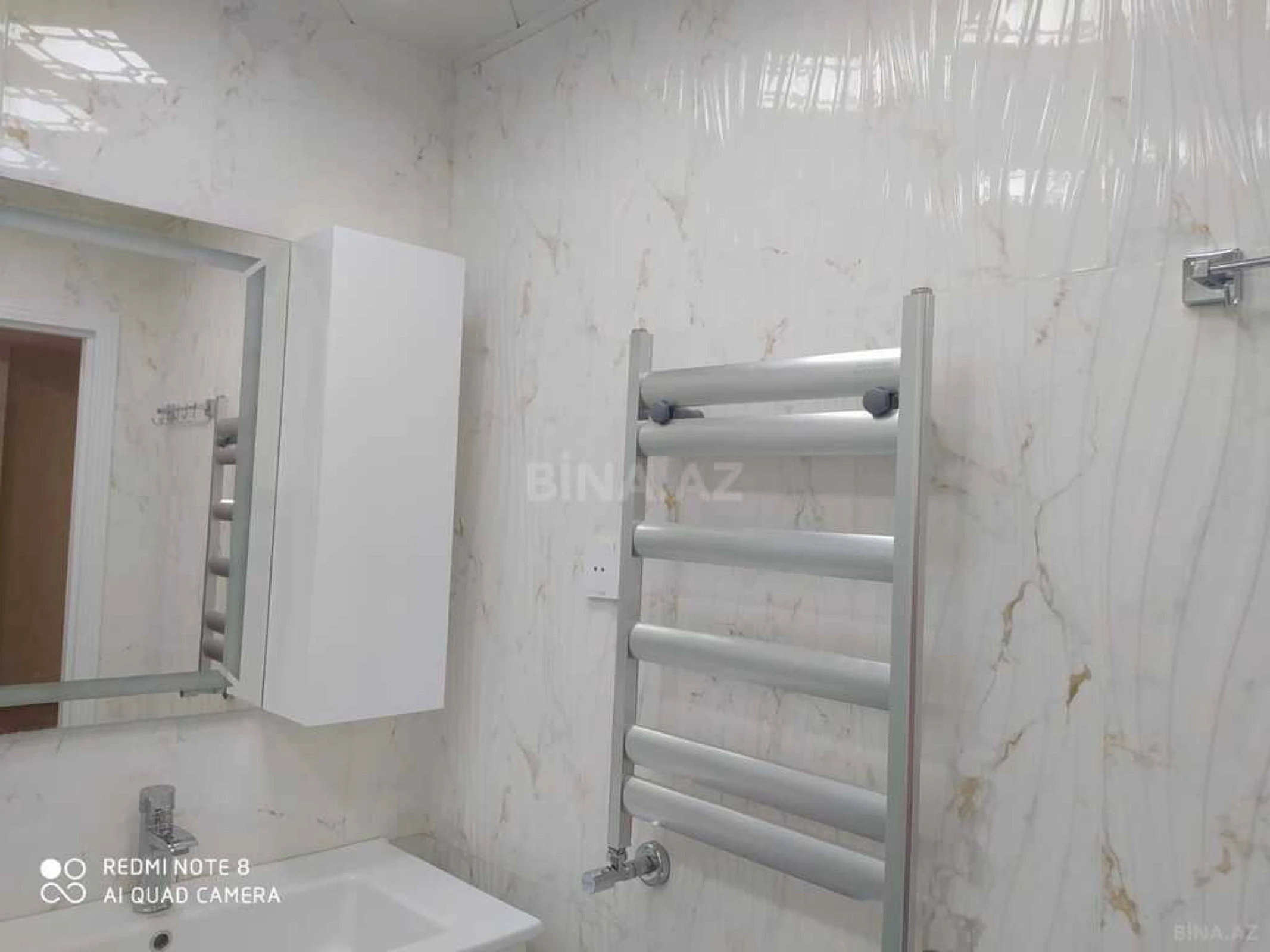 Satılır 3 otaqlı mənzil 76 m²