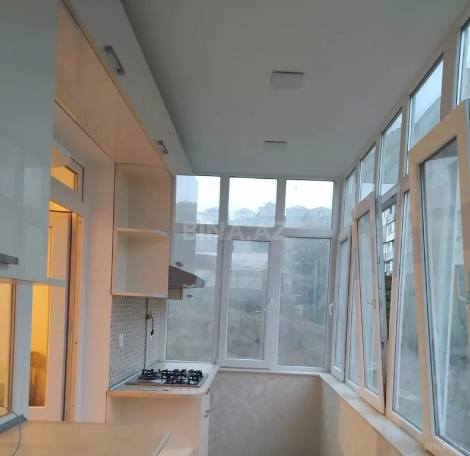 Satılır 3 otaqlı mənzil 76 m²