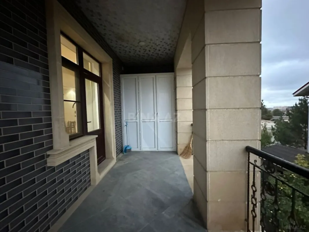 Satılır 7 otaqlı həyət evi 290 m²