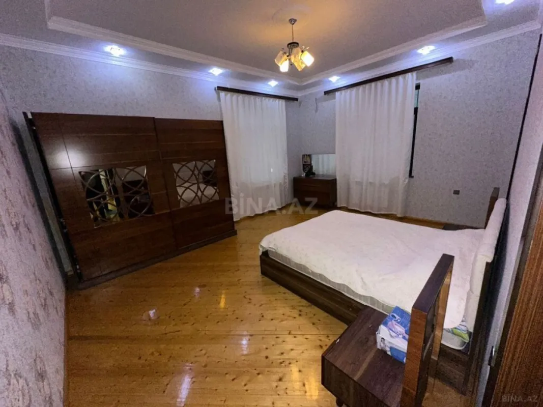 Satılır 7 otaqlı həyət evi 290 m²
