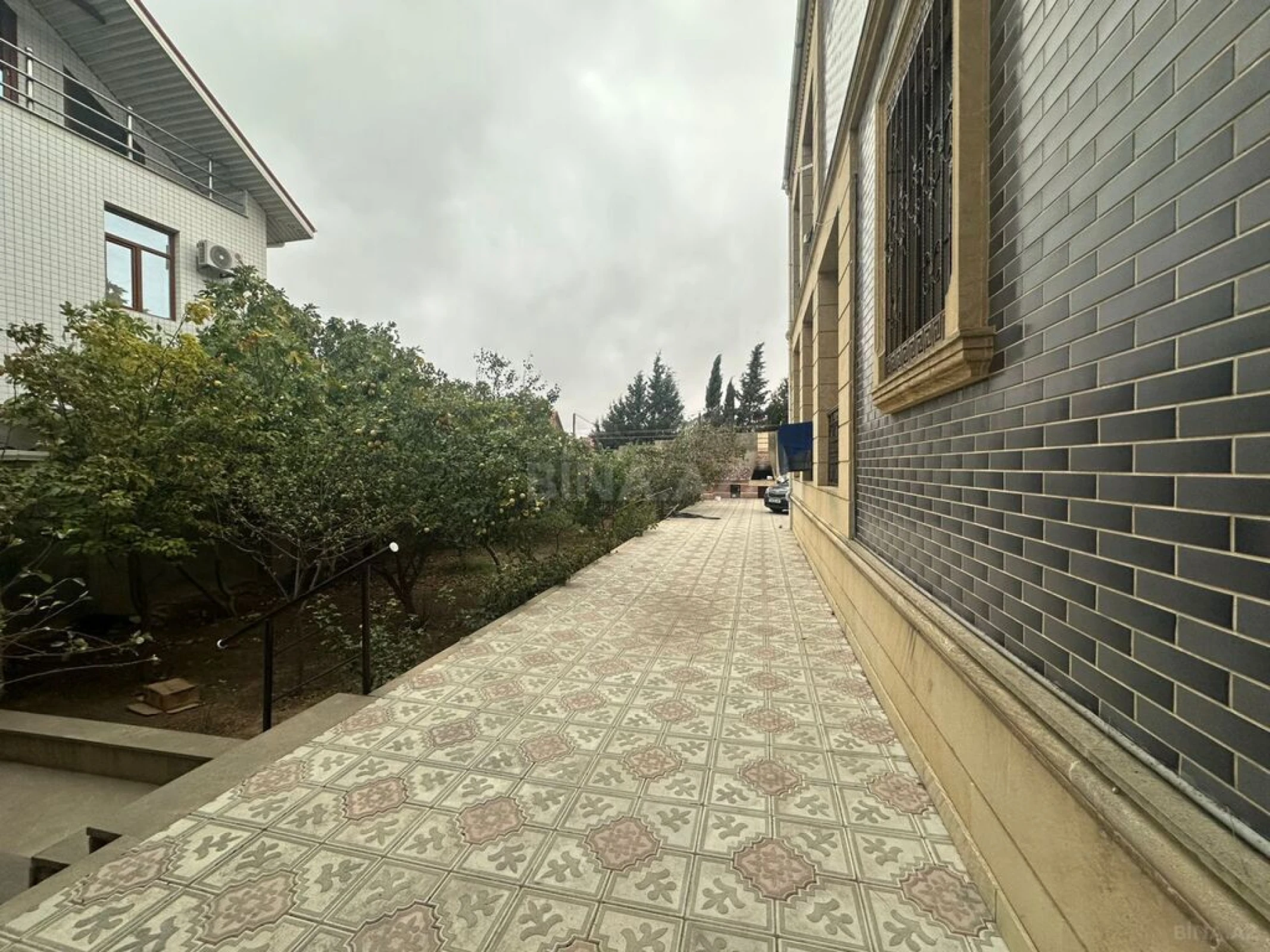 Satılır 7 otaqlı həyət evi 290 m²