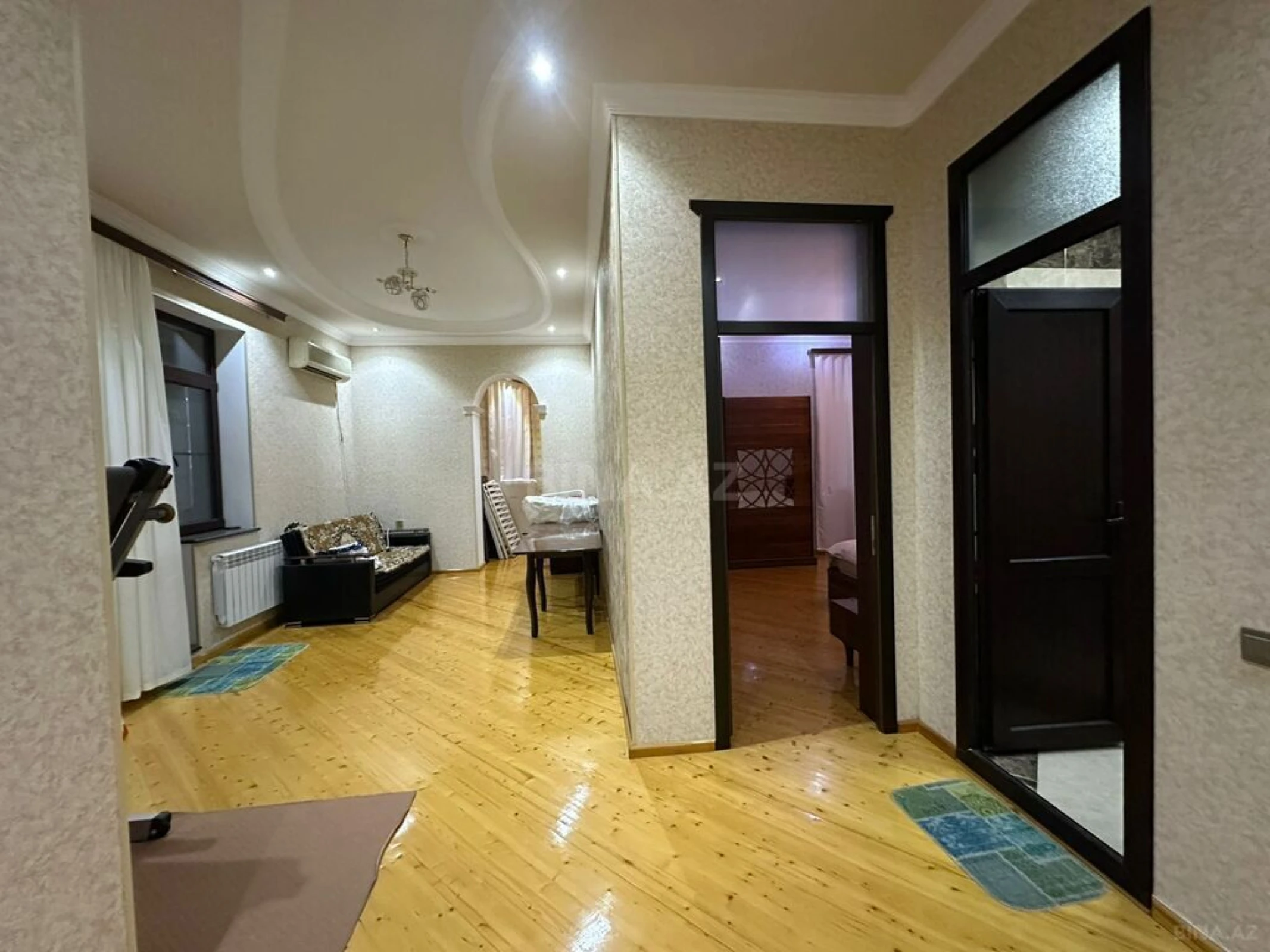 Satılır 7 otaqlı həyət evi 290 m²