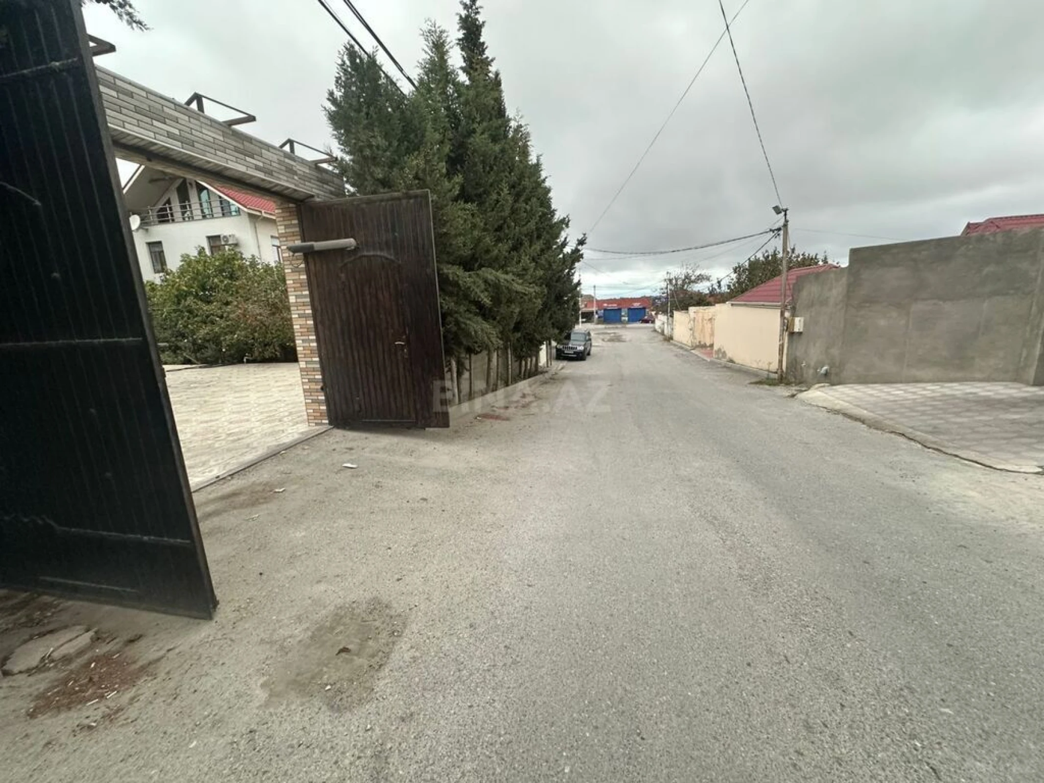 Satılır 7 otaqlı həyət evi 290 m²