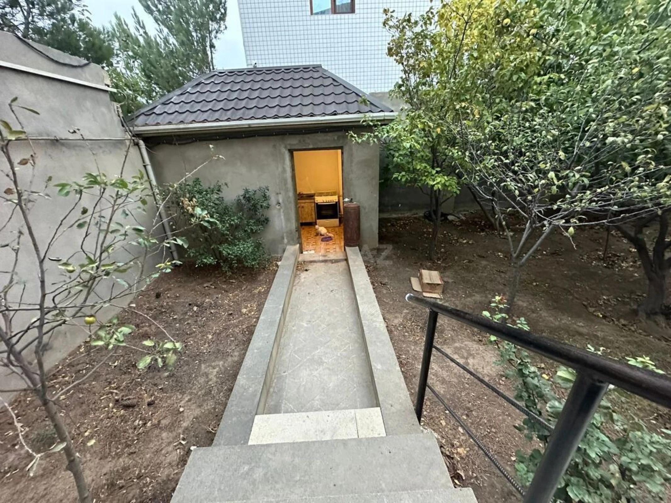 Satılır 7 otaqlı həyət evi 290 m²