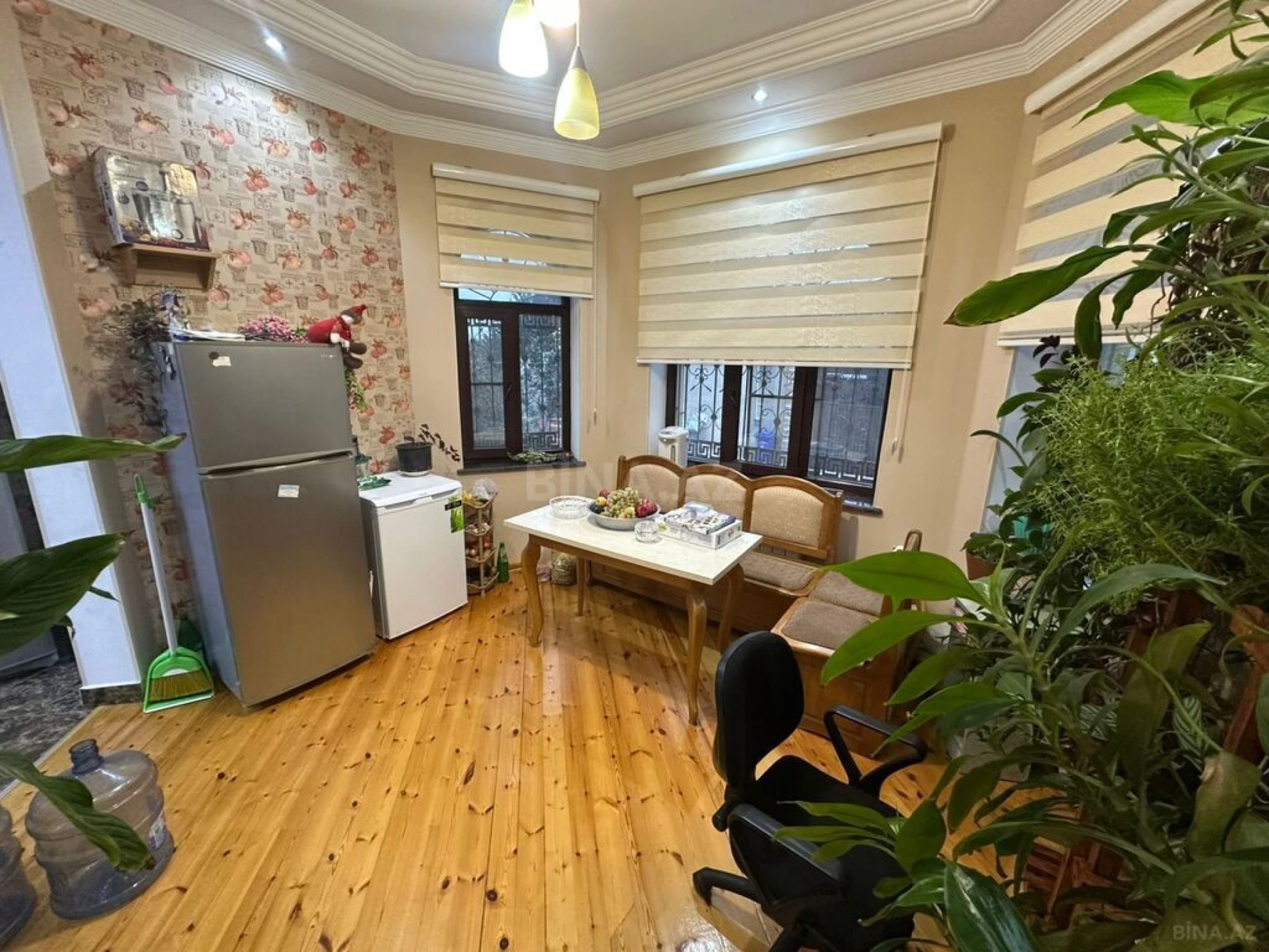 Satılır 7 otaqlı həyət evi 290 m²