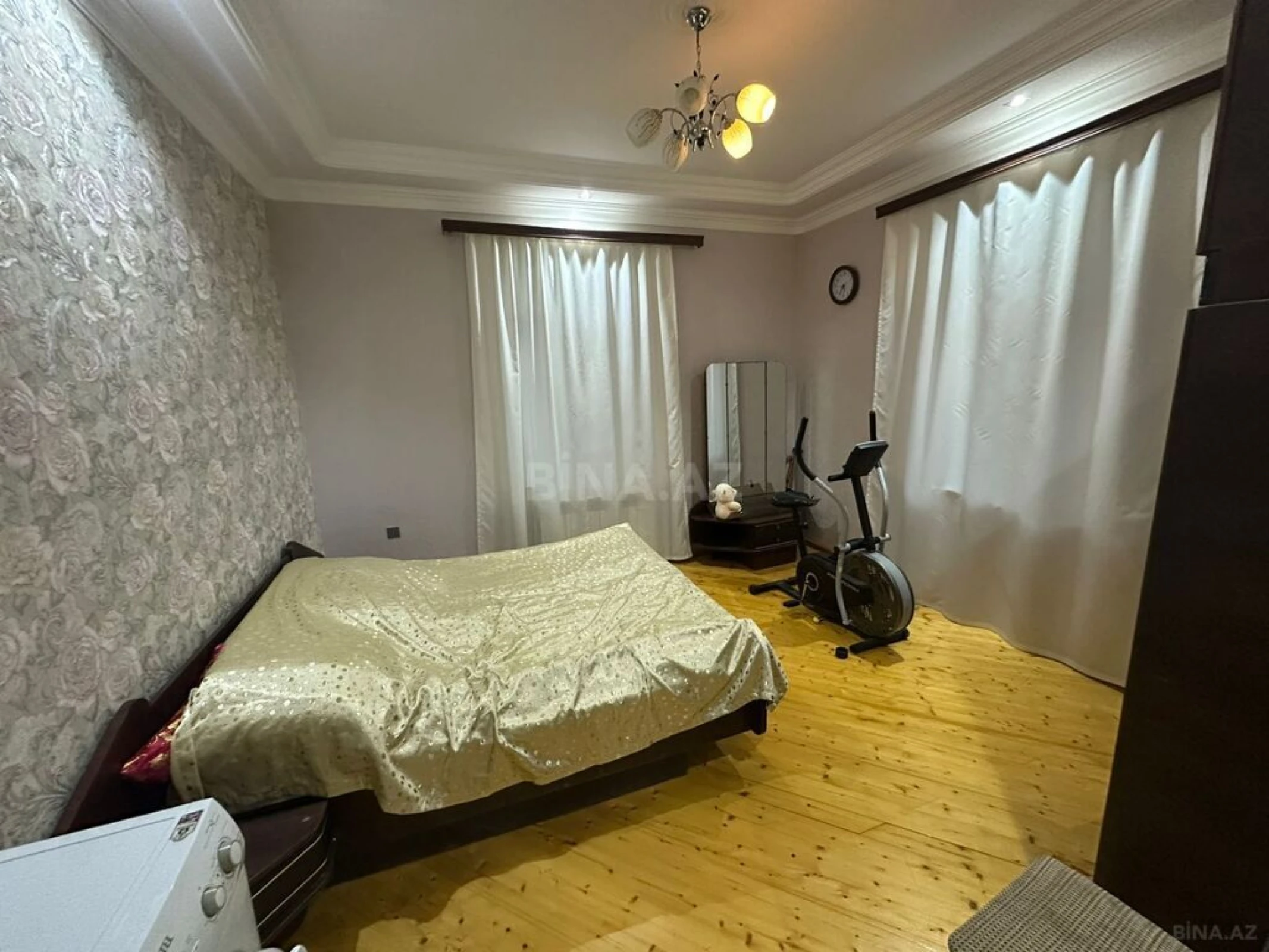 Satılır 7 otaqlı həyət evi 290 m²