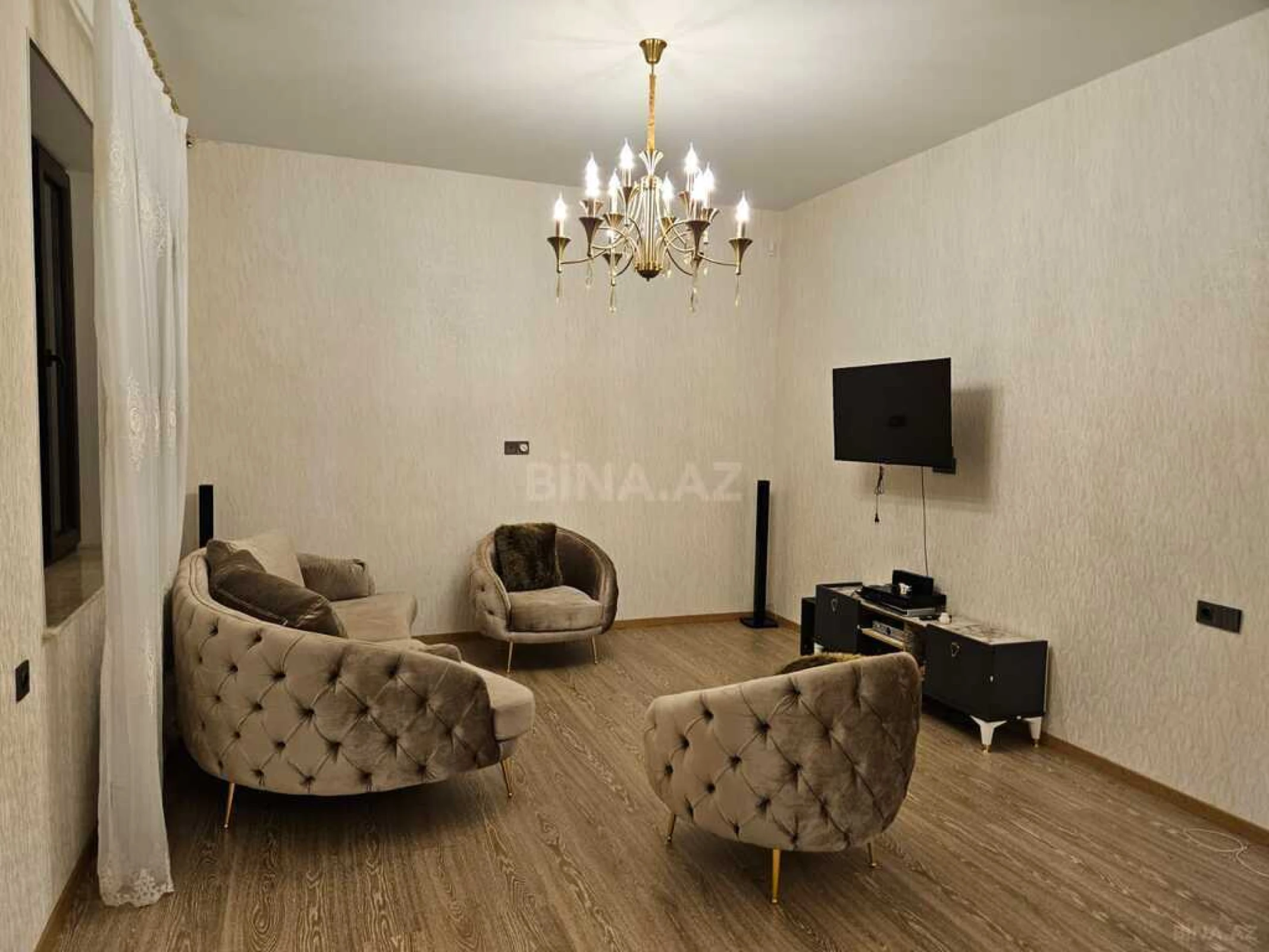 Kirayə verilir 5 otaqlı həyət evi 230 m²
