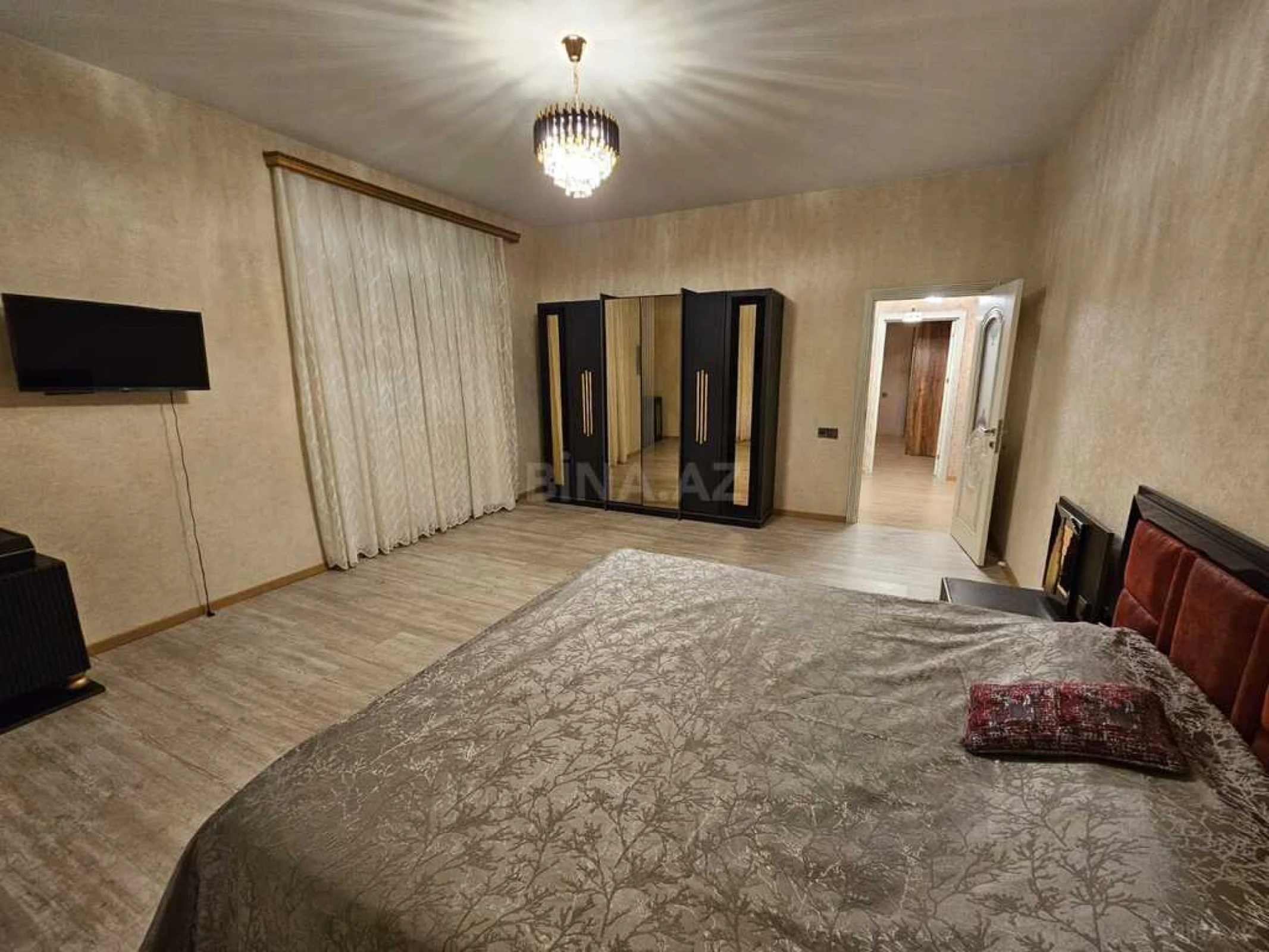 Kirayə verilir 5 otaqlı həyət evi 230 m²