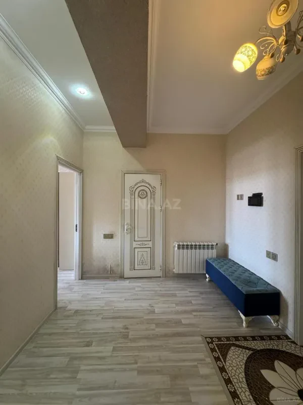 Satılır 2 otaqlı mənzil 72 m²